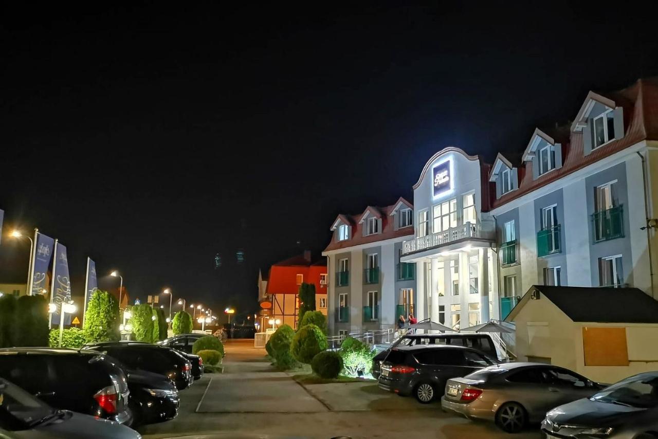 Great Polonia Ustka Bed & Breakfast エクステリア 写真