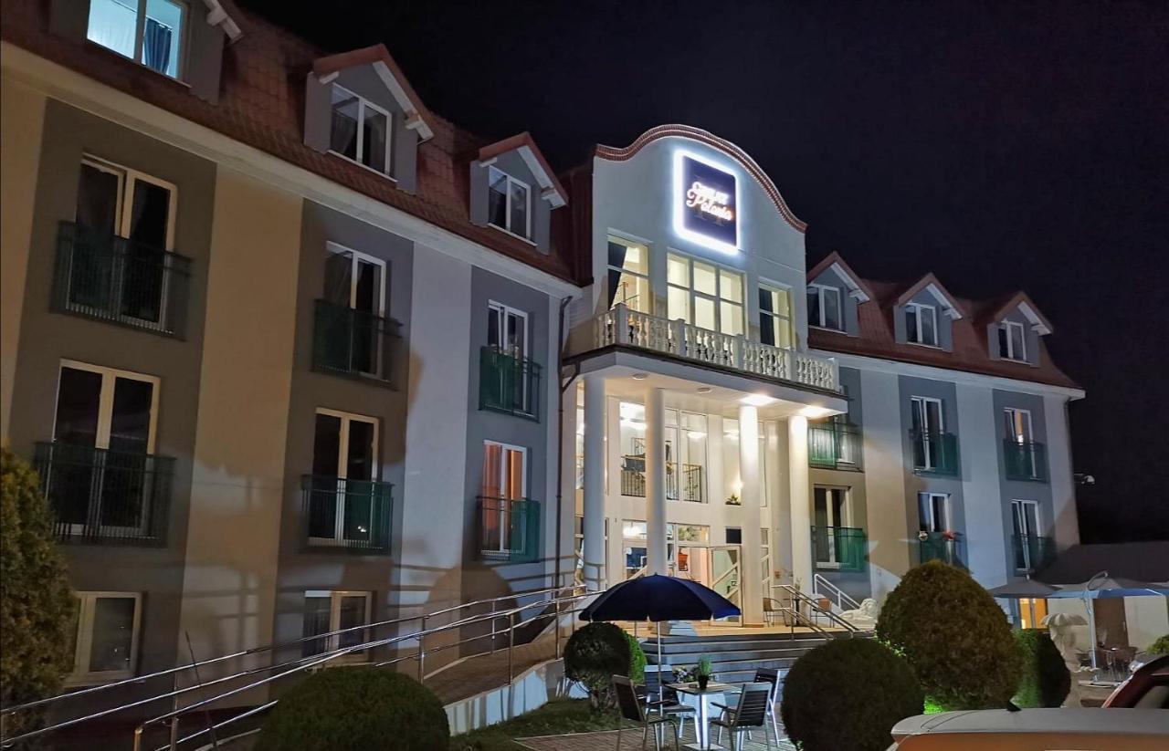 Great Polonia Ustka Bed & Breakfast エクステリア 写真
