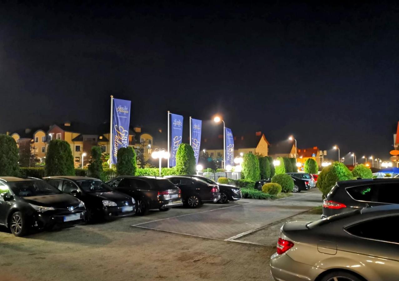Great Polonia Ustka Bed & Breakfast エクステリア 写真